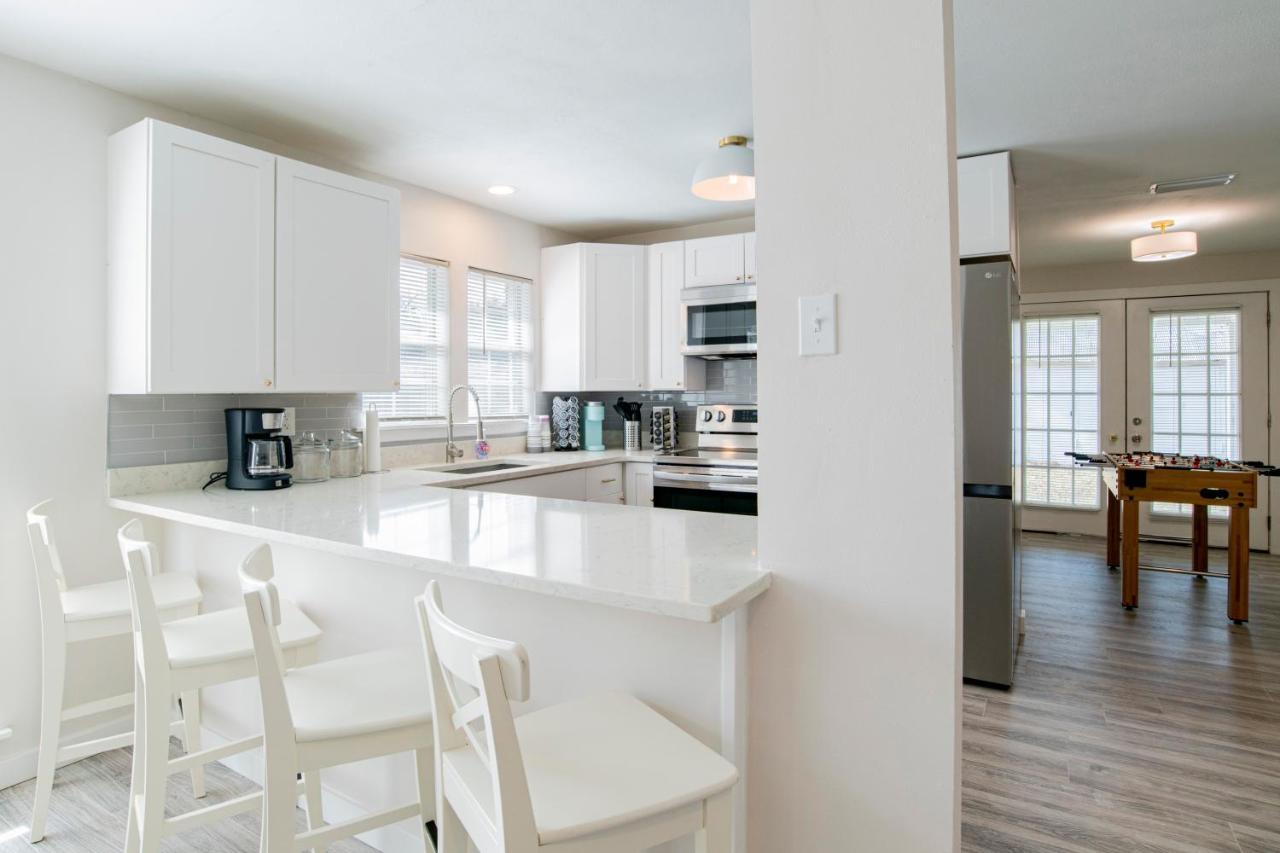 House In Mobile Newly Renovated! Quiet & Centrally Located! Buitenkant foto